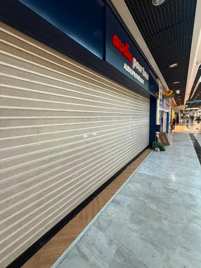 Rideau métallique d’une boutique, réalisation ERM Service